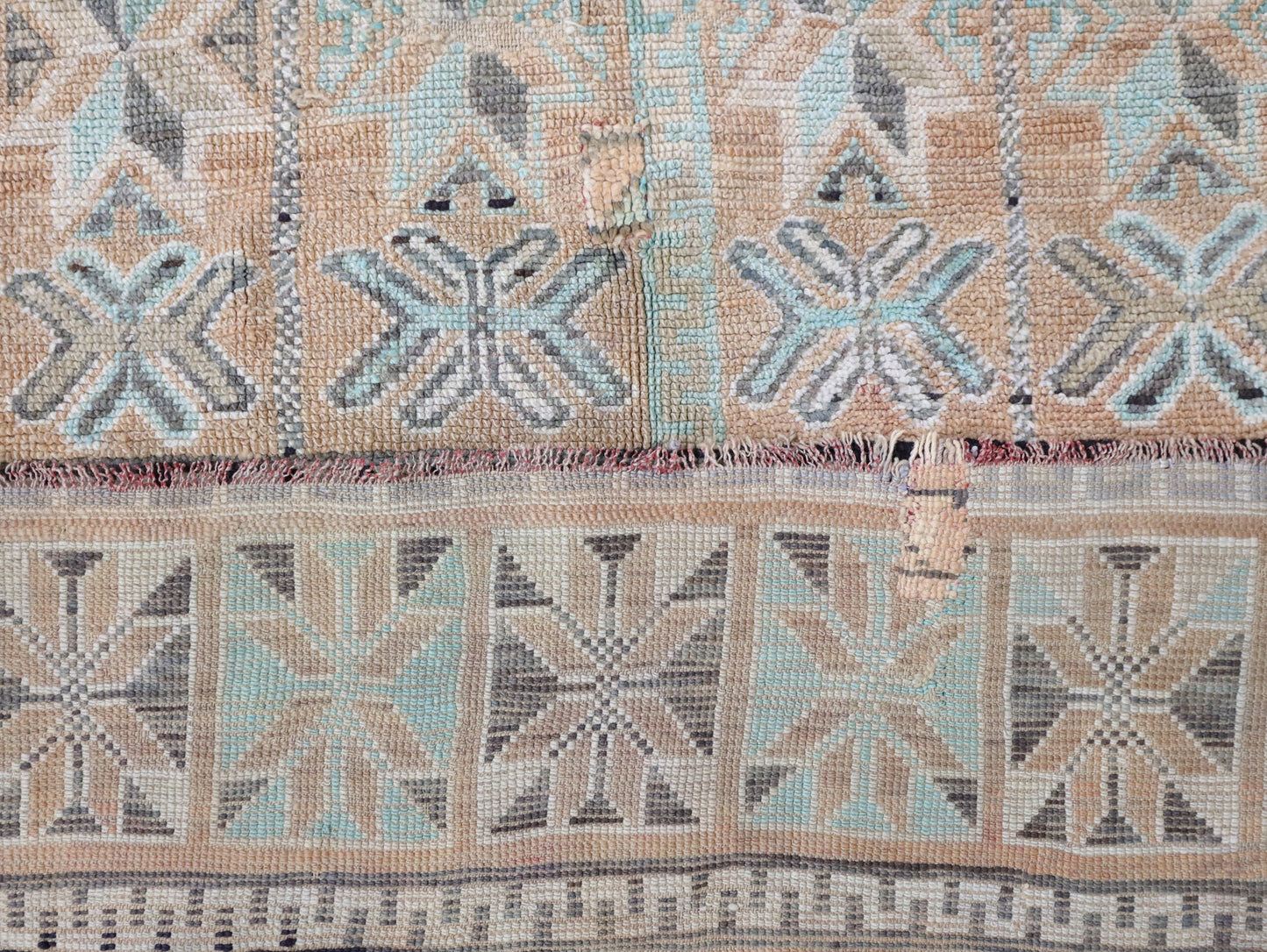 Zayen Vintage Moroccan Rug 5'7" x 9'0"