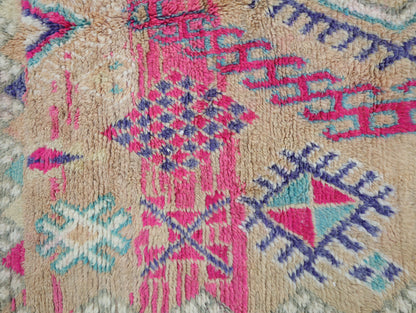 Tazult Vintage Moroccan Rug 5'8" x 10'7"
