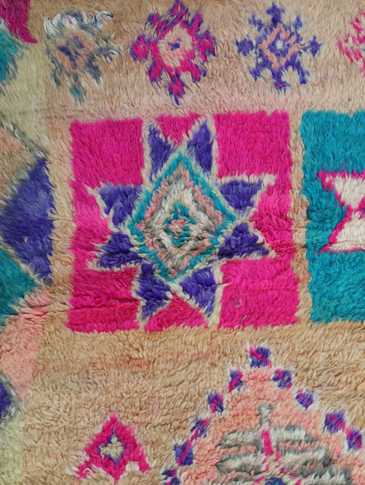 Cilyan Vintage Moroccan Rug 5'7" x 9'5"