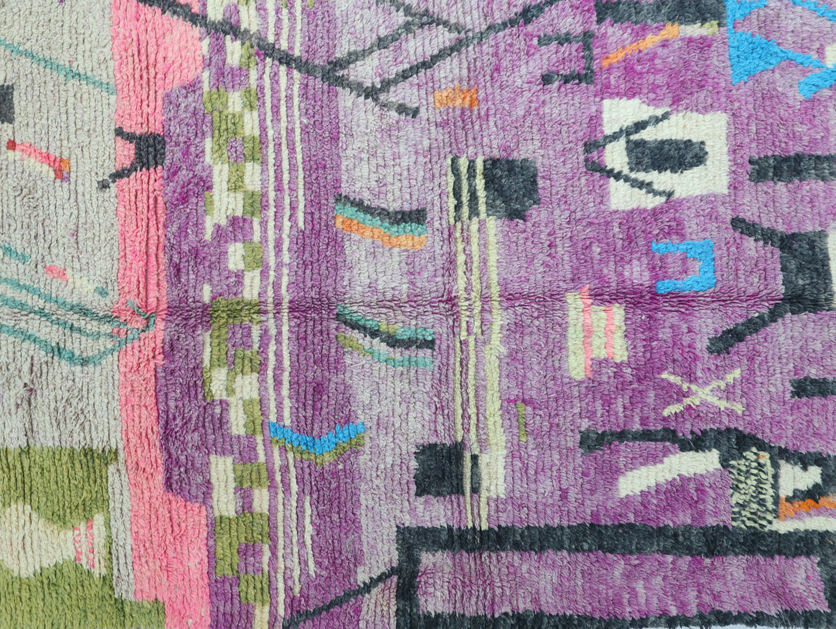 Izerf Moroccan Rug 5'4" x 9'0"