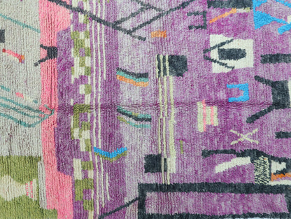 Izerf Moroccan Rug 5'4" x 9'0"