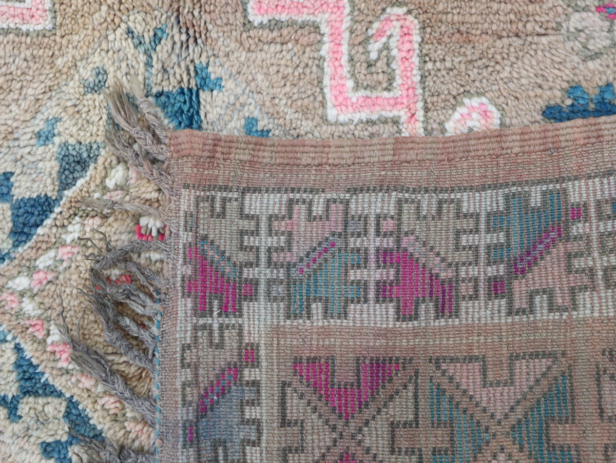 Ayen Vintage Moroccan Rug 6'1" x 9'6"