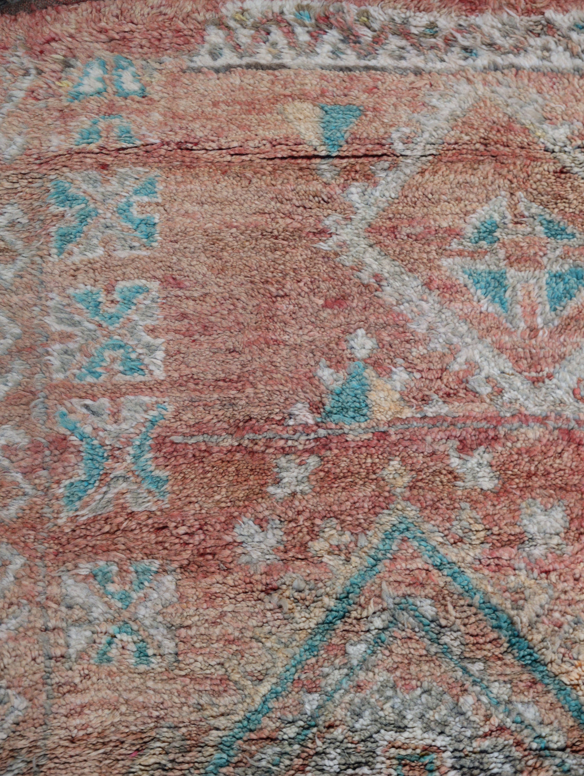 Arrawen Vintage Moroccan Rug 6'9" x 12'3"