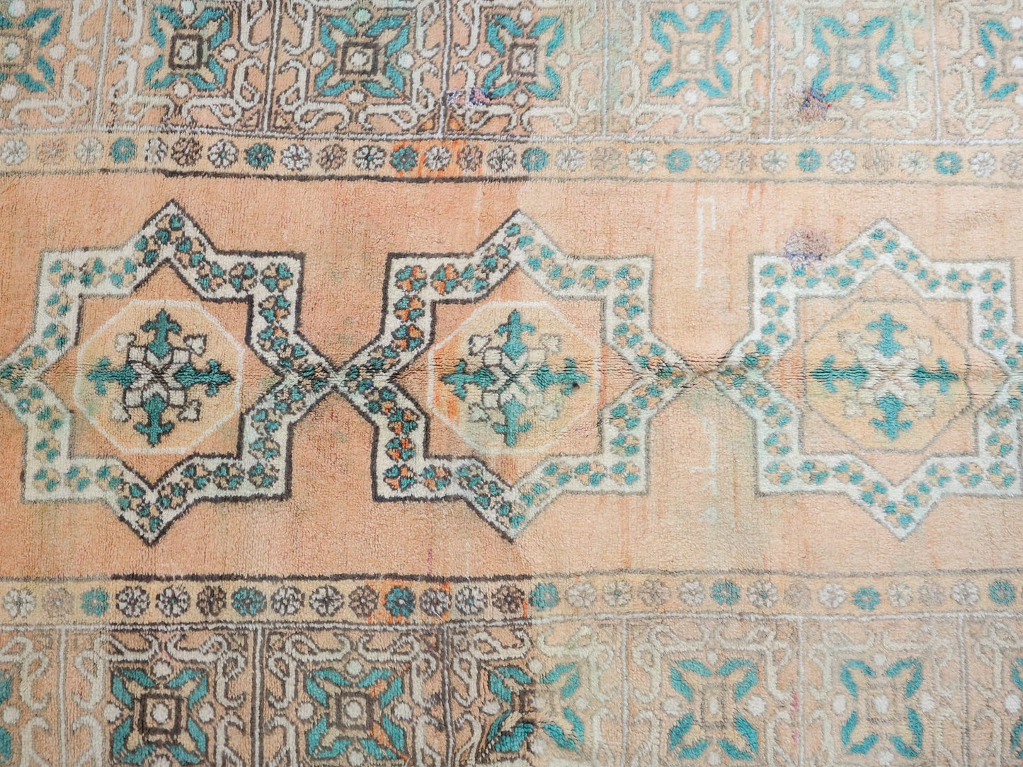 Dzirani Vintage Moroccan Rug 5,6" x 10,6"