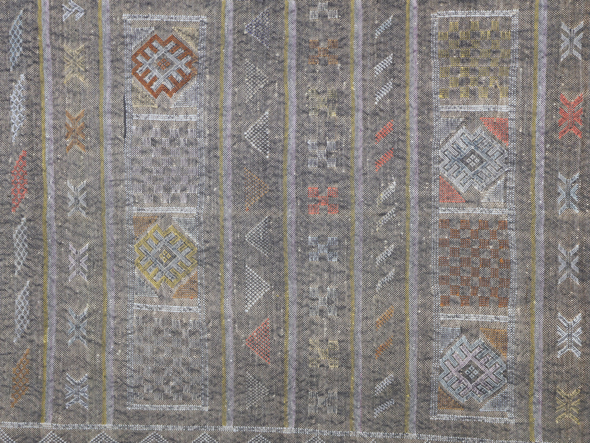 Mayus Cactus Silk Rug 3'0" X 4'7"