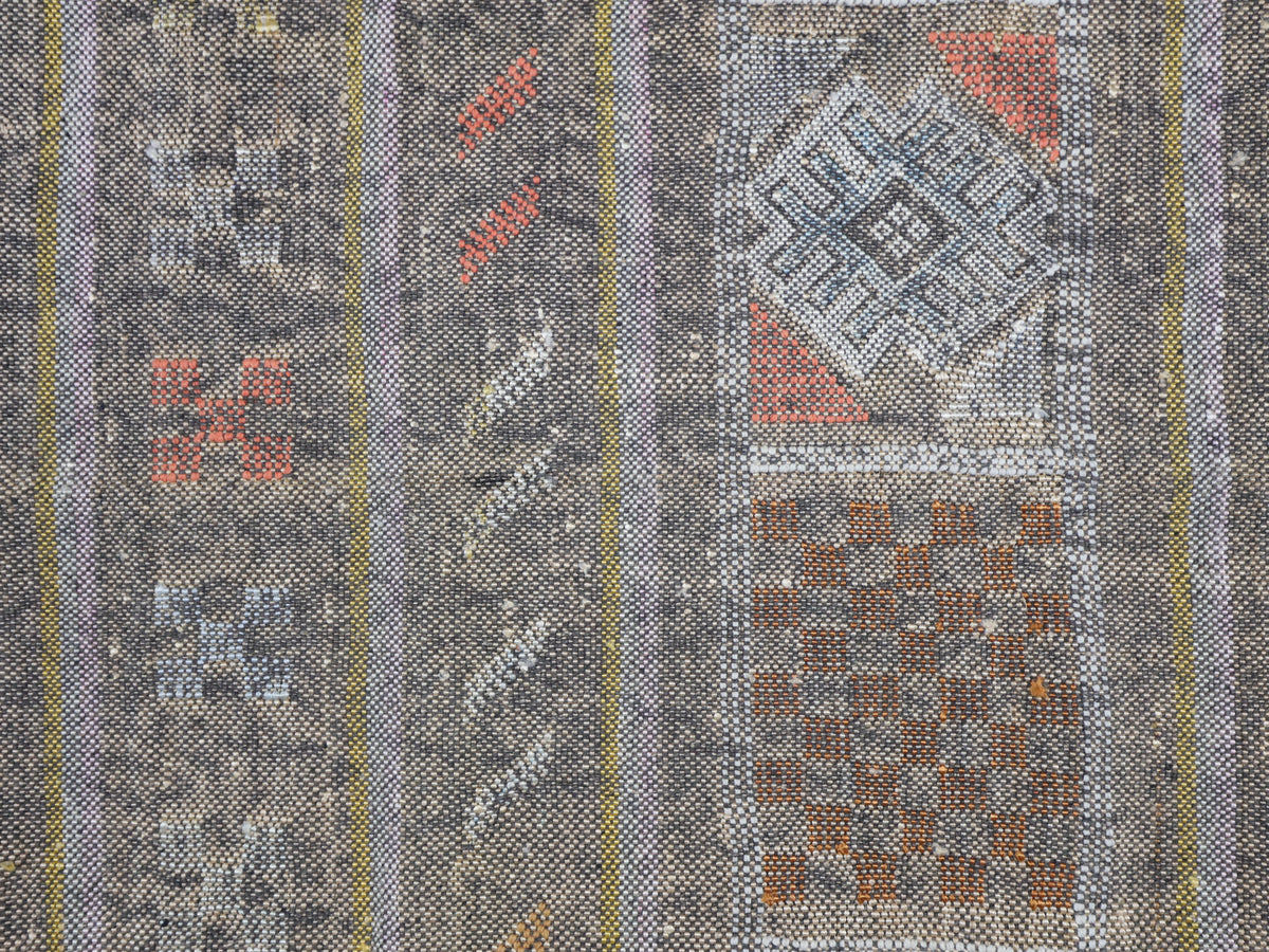 Mayus Cactus Silk Rug 3'0" X 4'7"