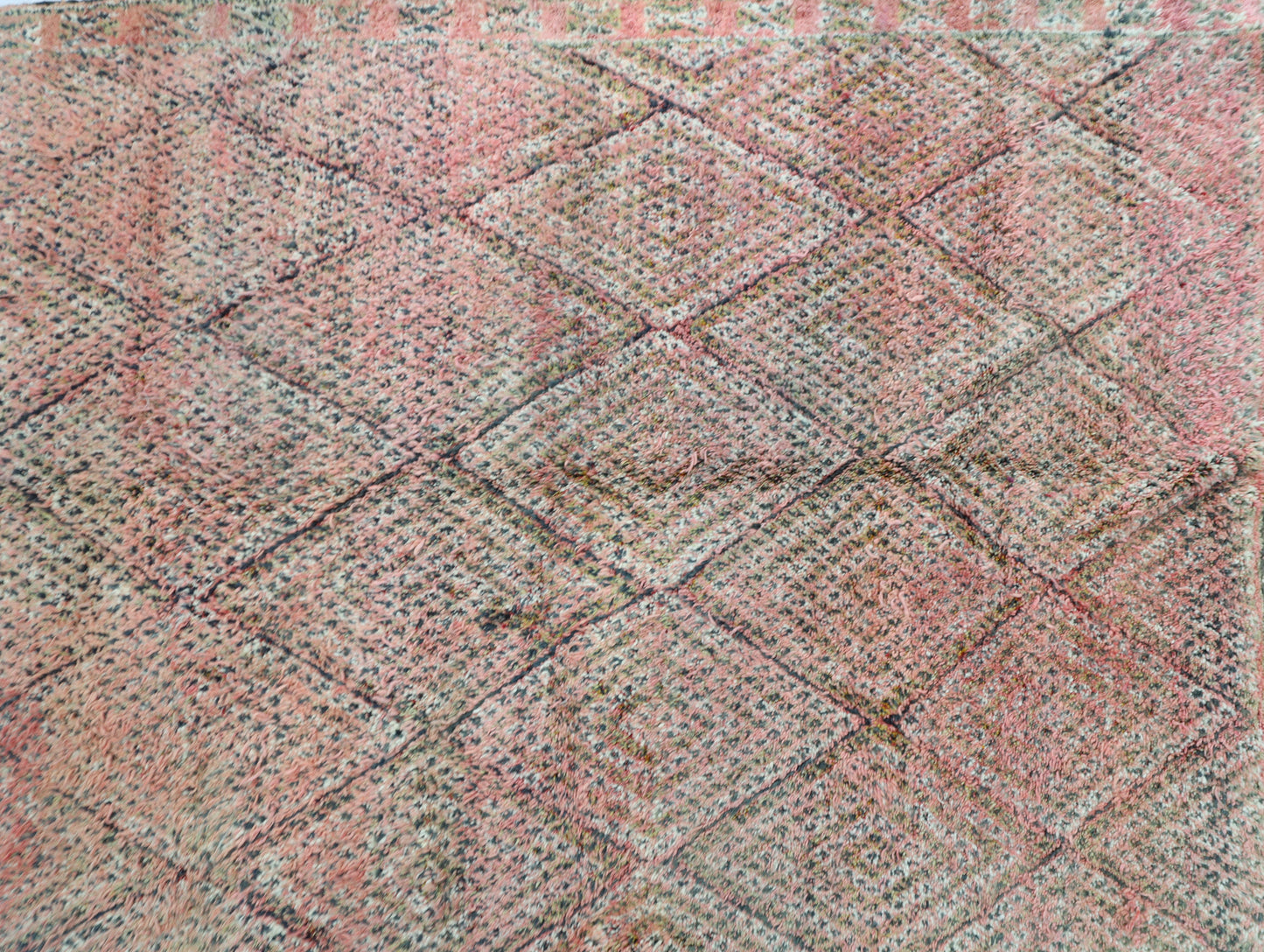 Amussu Vintage Moroccan Rug  6'1" x 8'7"
