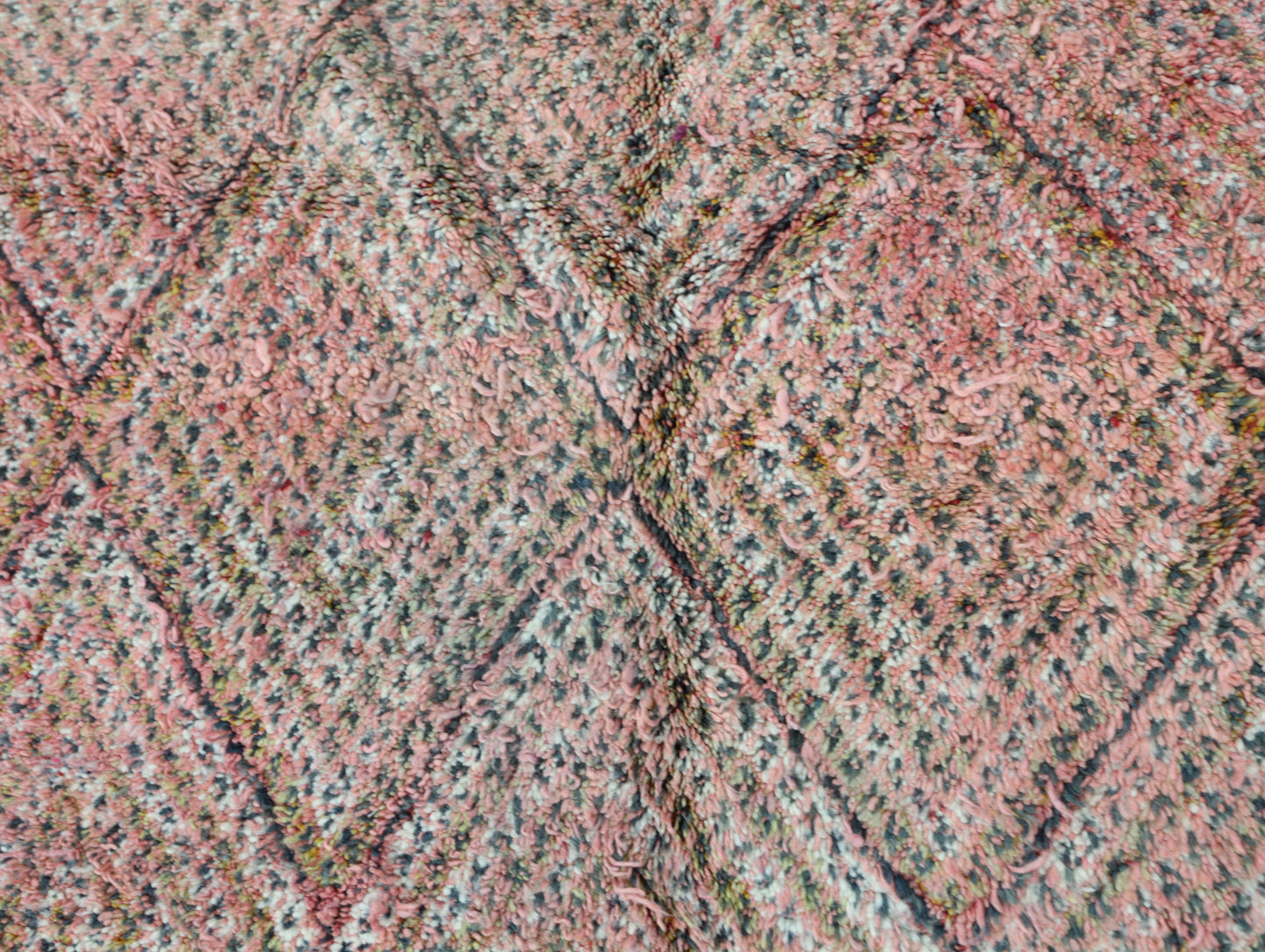 Amussu Vintage Moroccan Rug  6'1" x 8'7"