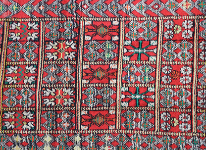 Bouguemez Vintage Moroccan Rug 2'6" x 8'7"