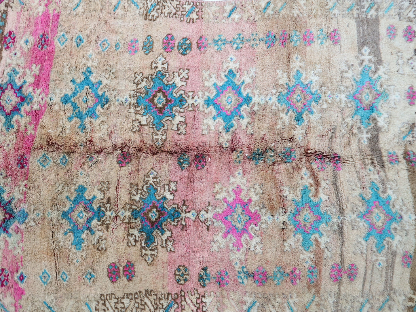 Aksel Vintage Moroccan Rug 5'9" x 8'3"