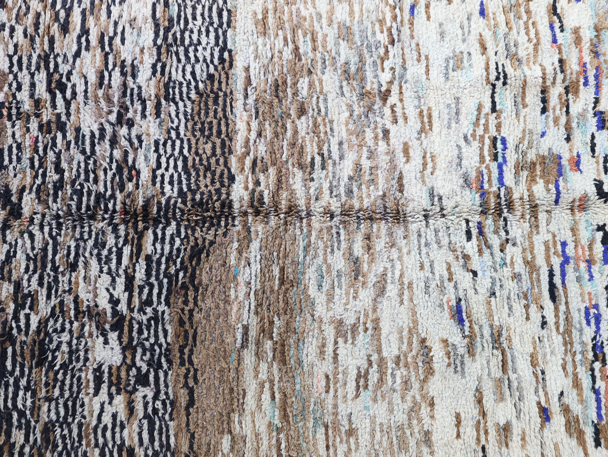Ayyur Moroccan Rug 4'9" x 8'1"