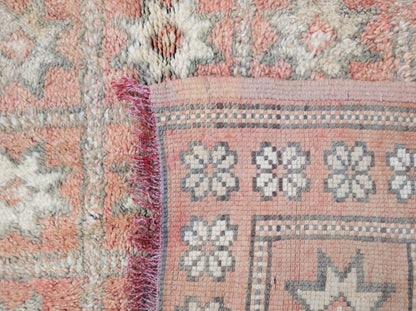 Ighil Vintage Moroccan Rug  5'6" x 11'5"