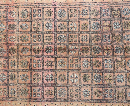 Urida Vintage Moroccan Rug  4'7" x 6'9"