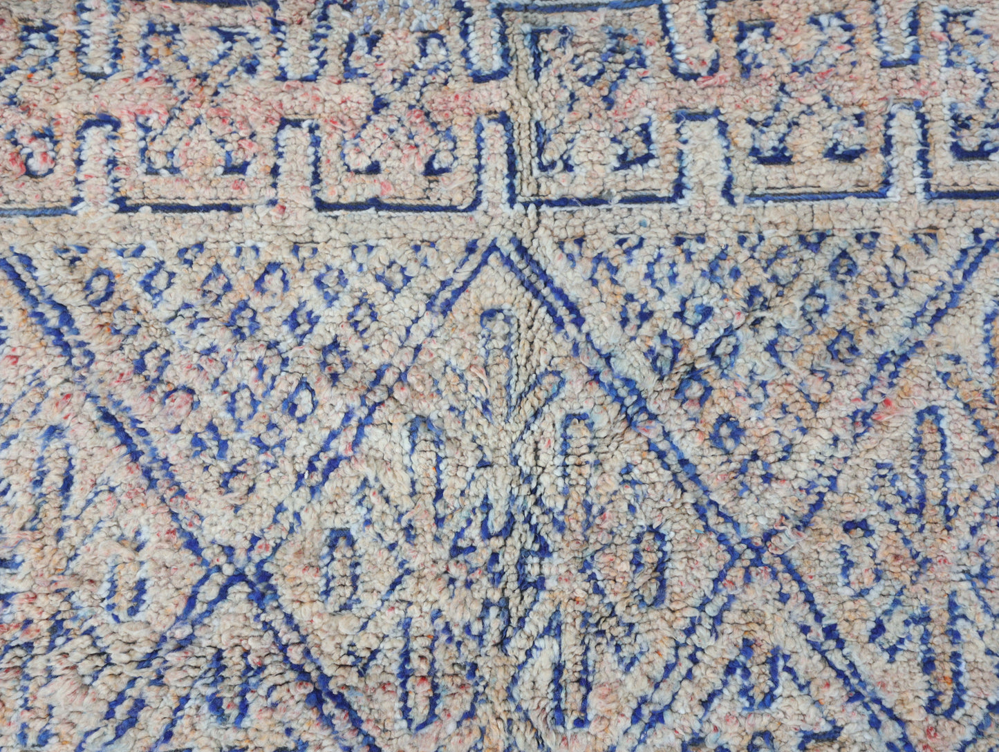 Awtiyur Vintage Moroccan Rug 6'2" x11'3"