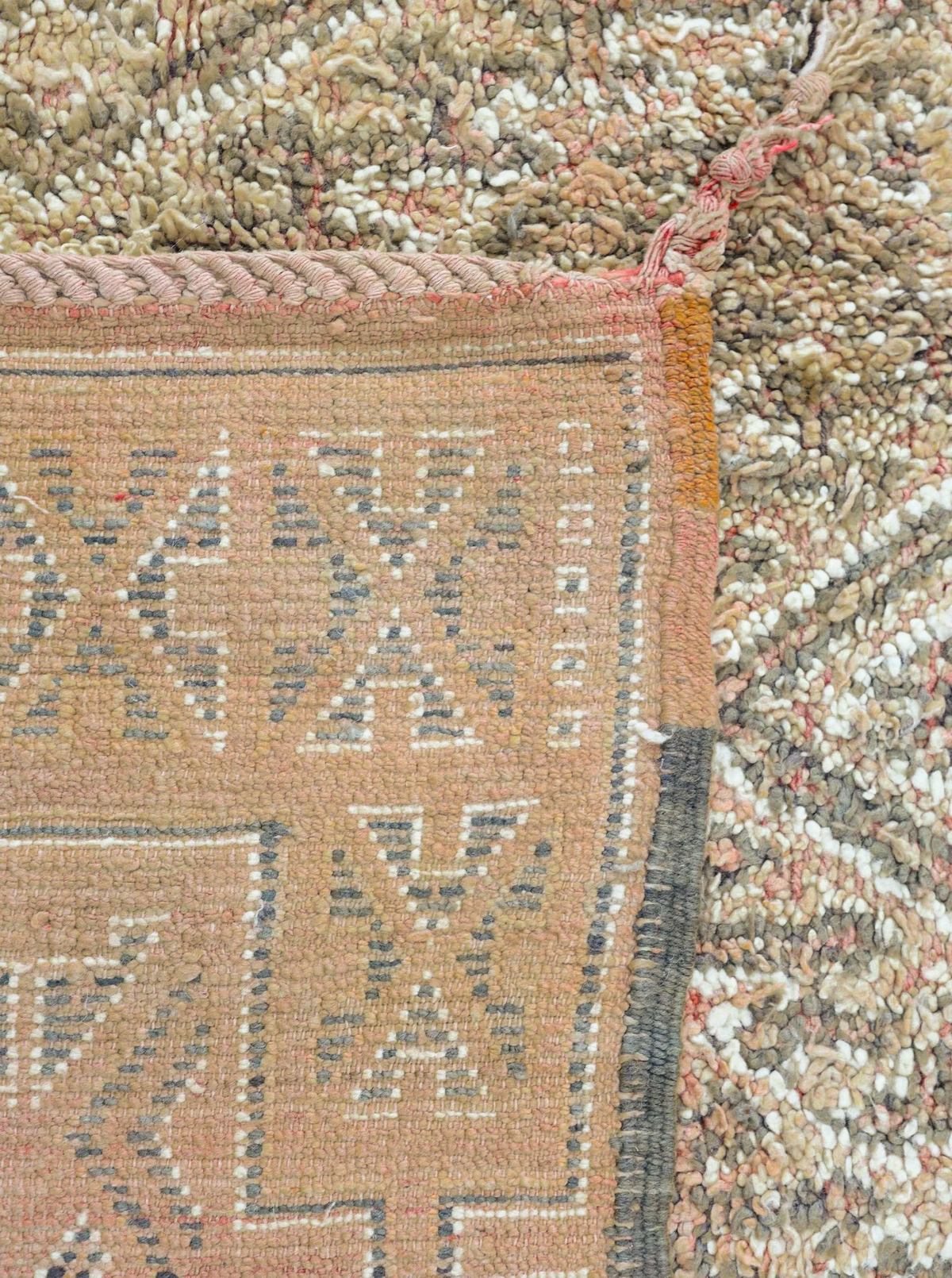 Izlan Vintage Moroccan Rug 6'6" x 11'2"